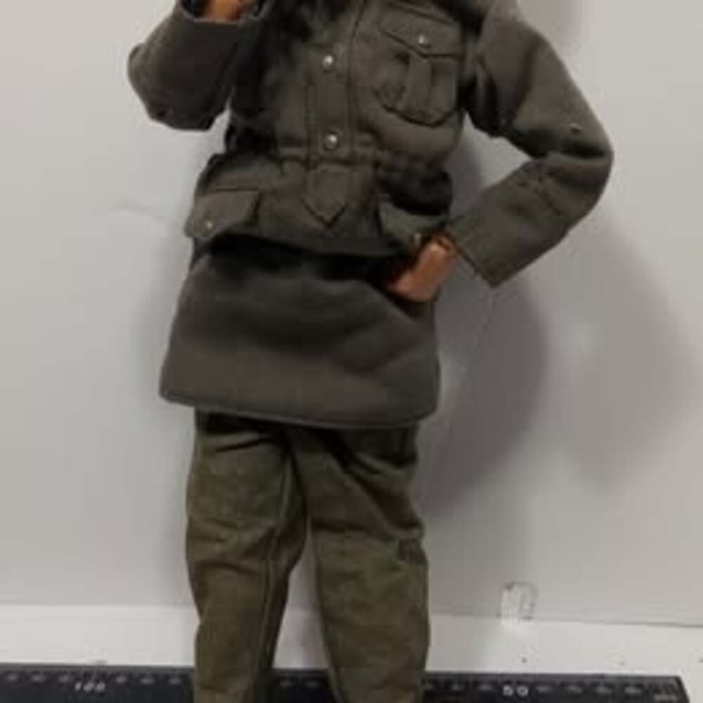 1/6 Scale Military Action Figure with Winter Parka and Accessories